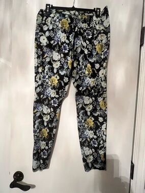 H&M Black Floral Print Leggings with White & Yellow Accents